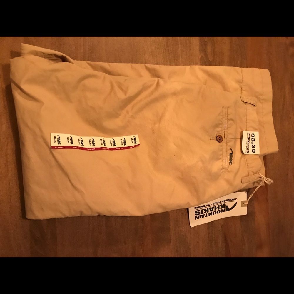 Mountain khaki NWT